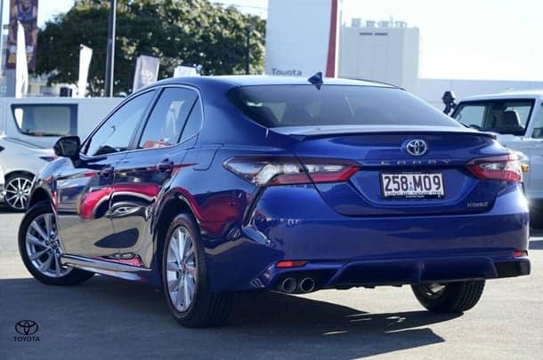 2021 Toyota Camry Hybrid Ascent Sport image 3