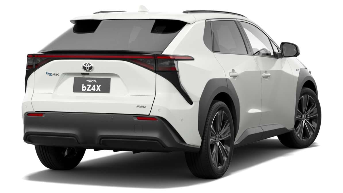 2025 Toyota bZ4X AWD image 3