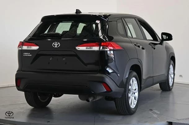 2023 Toyota Corolla Cross Petrol GX image 5