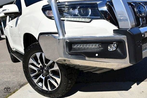 2022 Toyota Prado VX image 2