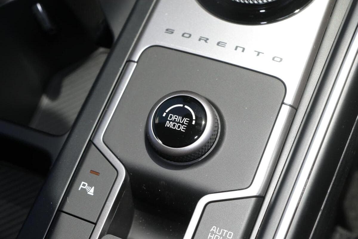 2025 Kia Sorento S Auto MY25 image 17