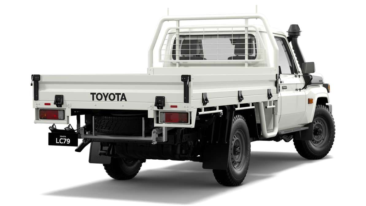 2024 Toyota LandCruiser 79 WorkMate Single-Cab Cab-Chassis image 3