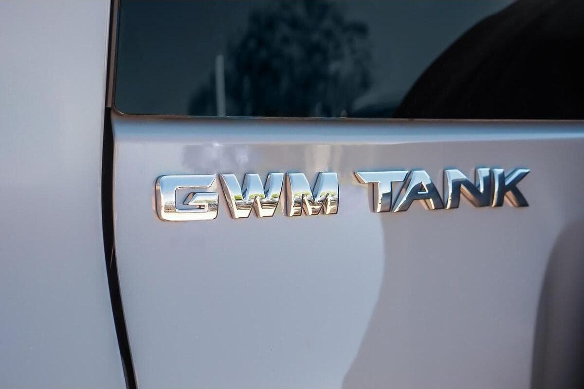 2025 GWM Tank 300 Lux Hybrid Auto 4x4 image 10