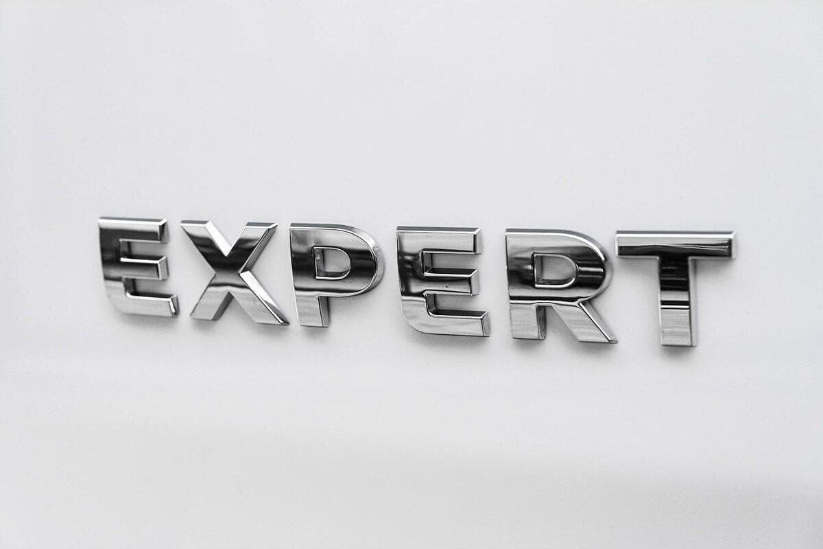 2024 Peugeot Expert Premium Long Auto image 7
