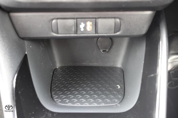 2023 Toyota Yaris Ascent Sport image 21