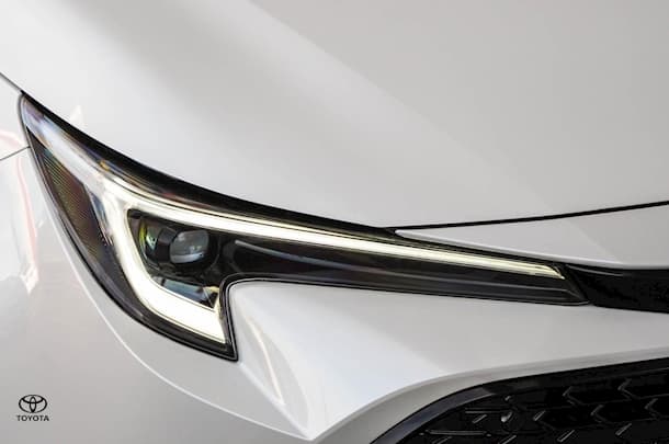 2023 Toyota Corolla ZR Hybrid image 6