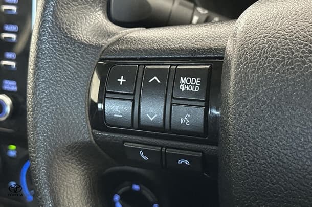 2020 Toyota Hilux SR image 20