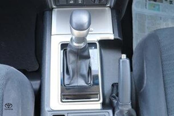 2021 Toyota Prado GXL image 15