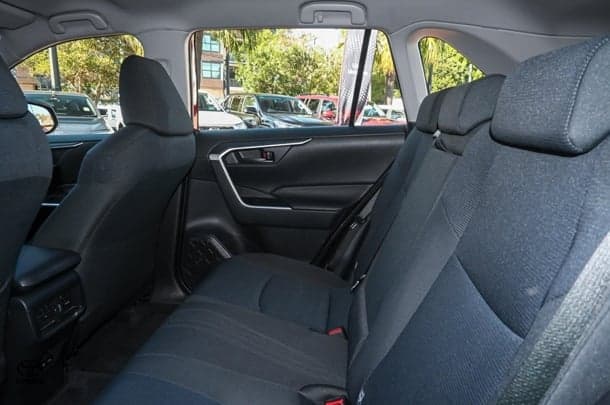 2022 TOYOTA RAV4 GX-2WD image 9