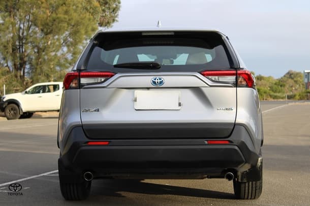 2023 Toyota RAV4 Hybrid GX AWD image 7