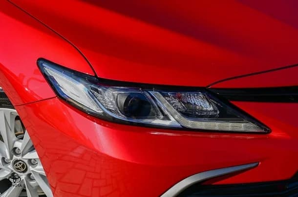 2021 Toyota Camry Ascent image 11