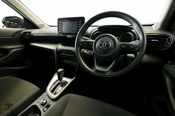 2023 Toyota Yaris Cross Hybrid GX image 15