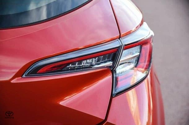 2018 Toyota COROLLA Ascent Sport image 15