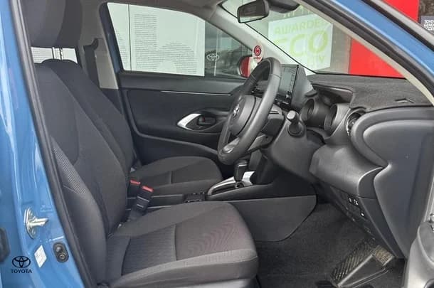 2022 Toyota Yaris Cross Hybrid GXL image 19