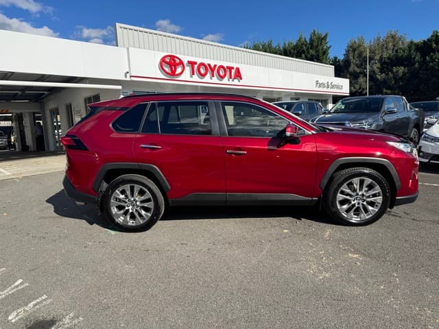2023 Toyota RAV4 Cruiser 2WD image 8