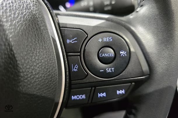 2022 Toyota Corolla ZR image 17