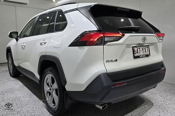 2019 Toyota RAV4 GXL-2WD image 5
