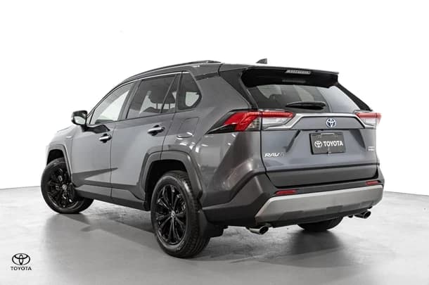 2023 Toyota RAV4 Hybrid Cruiser-AWD image 5