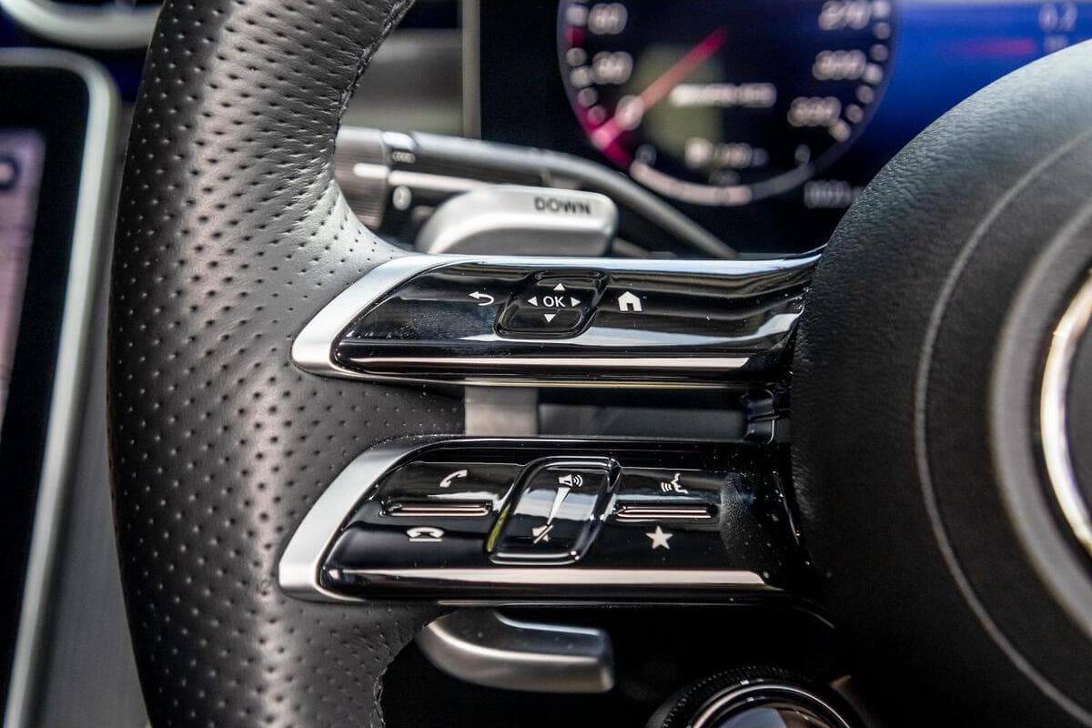 2024 Mercedes-Benz C-Class C63 AMG S E Performance Auto 4MATIC+ image 11