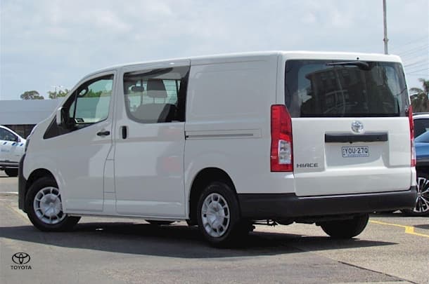 2020 Toyota Hiace LWB image 6