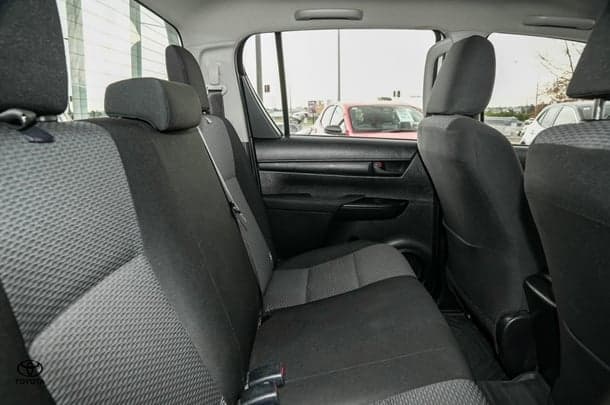 2019 Toyota HILUX Workmate image 8