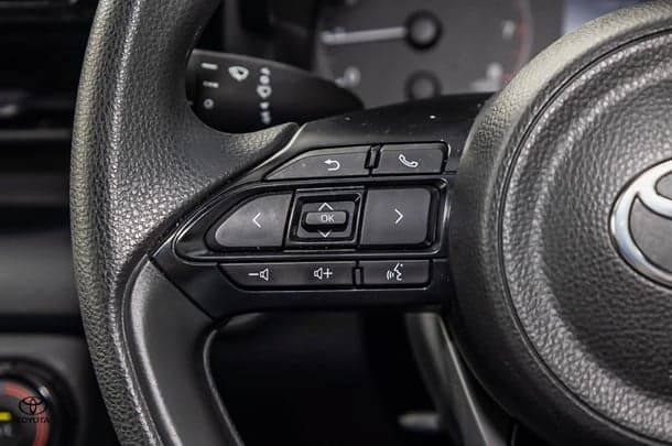 2024 Toyota Yaris Ascent Sport image 15