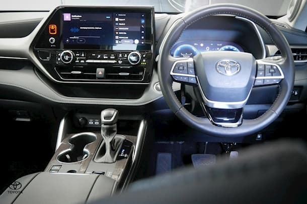2023 Toyota Kluger Hybrid GRANDE image 11