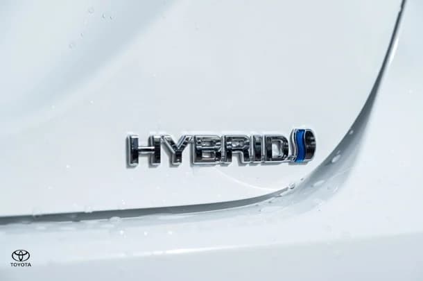 2024 TOYOTA Camry Hybrid Ascent image 25