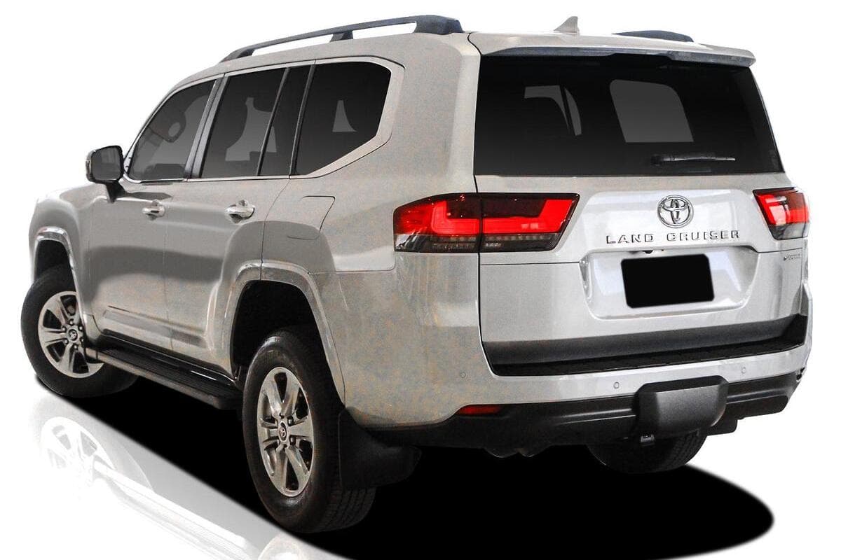2024 Toyota Landcruiser Sahara Auto 4x4 image 4