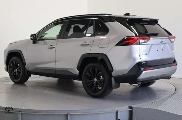 2022 Toyota RAV4 Hybrid XSE (2WD) image 7