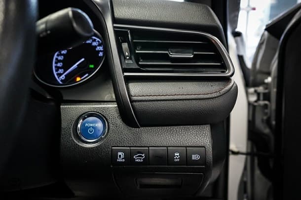 2019 Toyota Camry Hybrid Ascent image 17