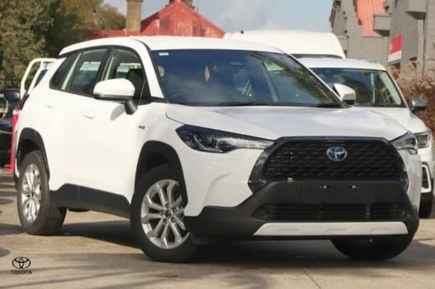 2023 Toyota Corolla Cross Hybrid GX image 1