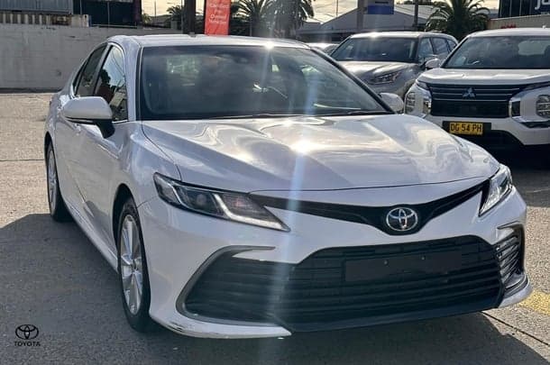 2022 Toyota Camry Ascent image 10