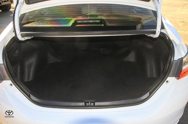 2017 Toyota Corolla Sedan Ascent image 10