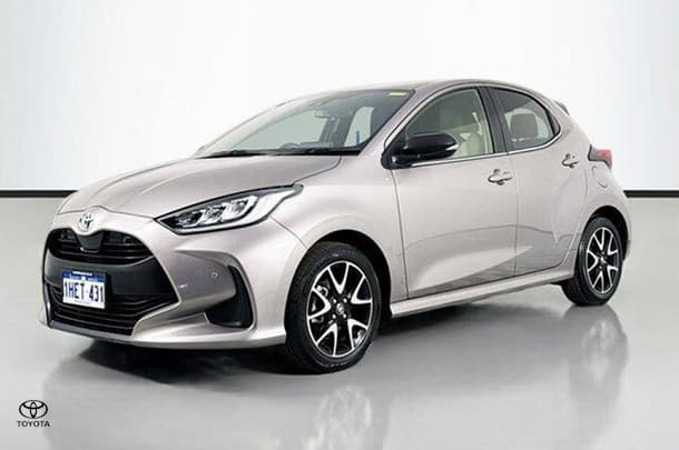 2020 Toyota Yaris ZR image 4