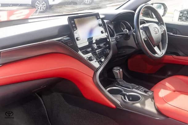 2021 Toyota Camry Hybrid SX image 8