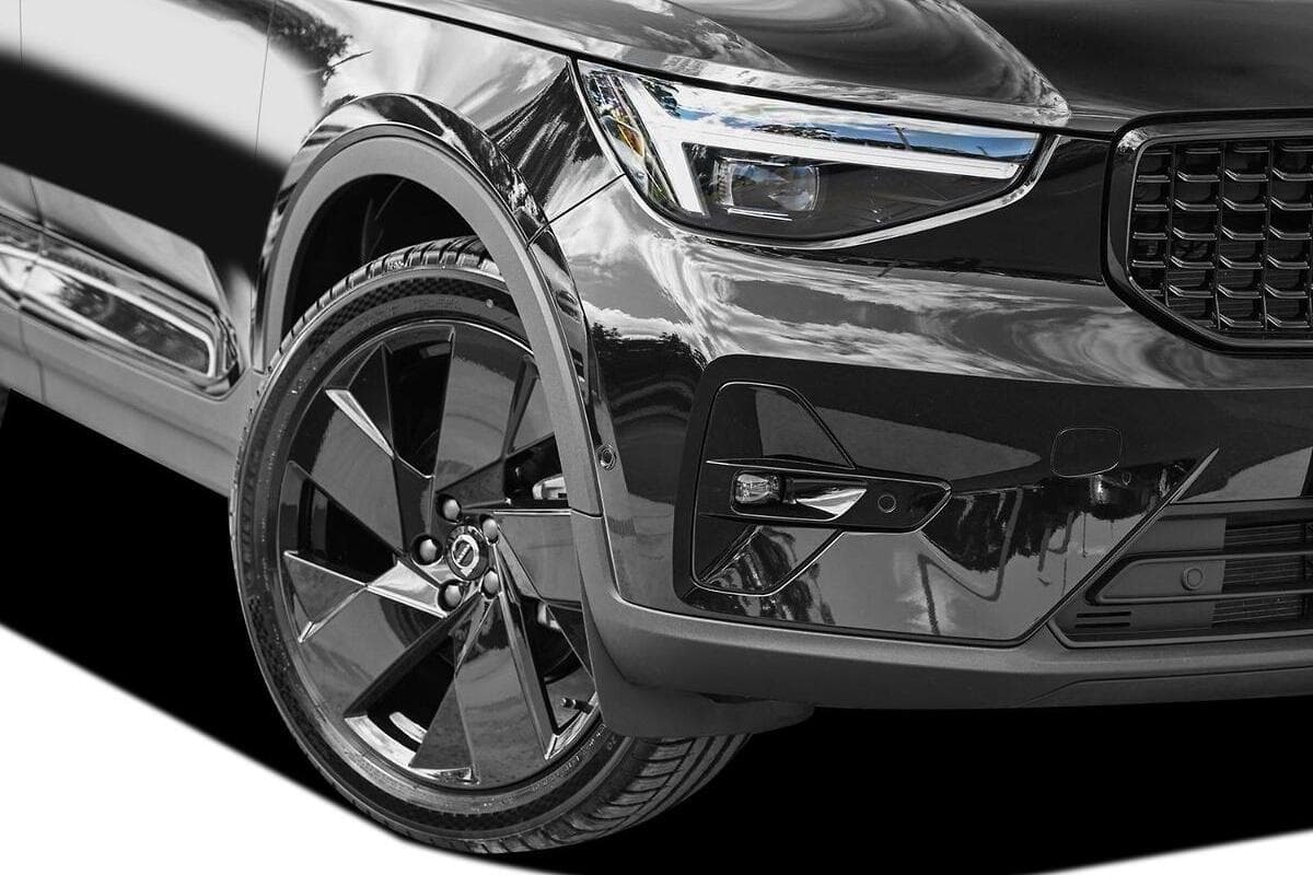 2025 Volvo XC40 Black Edition Auto AWD MY25 image 16
