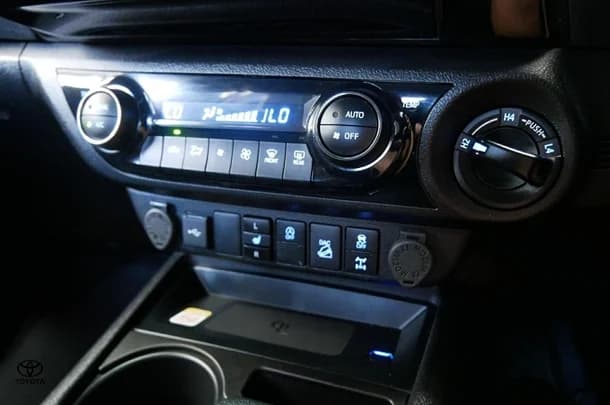 2024 Toyota Hilux 4x4 Rogue image 15