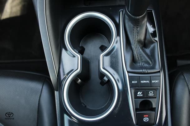2019 Toyota Camry Hybrid SL image 23