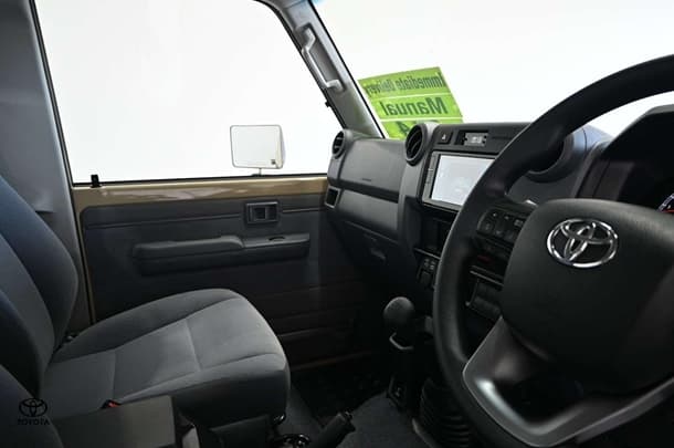 2025 Toyota LC Military GXL image 21