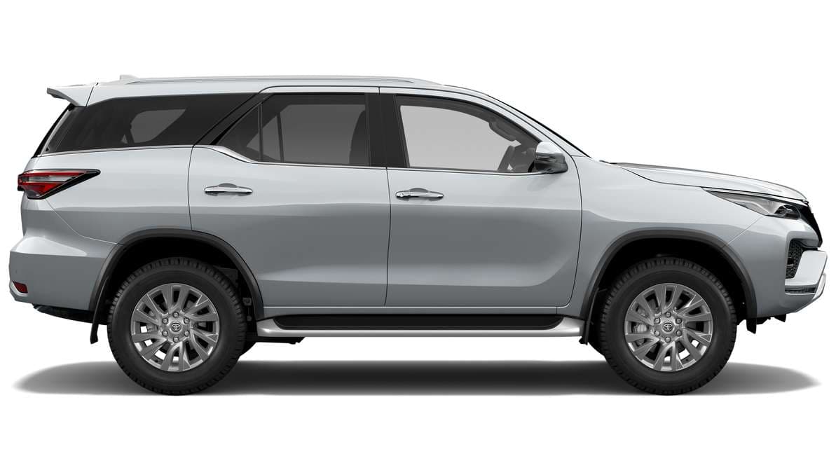 2025 Toyota Fortuner Crusade Automatic image 2