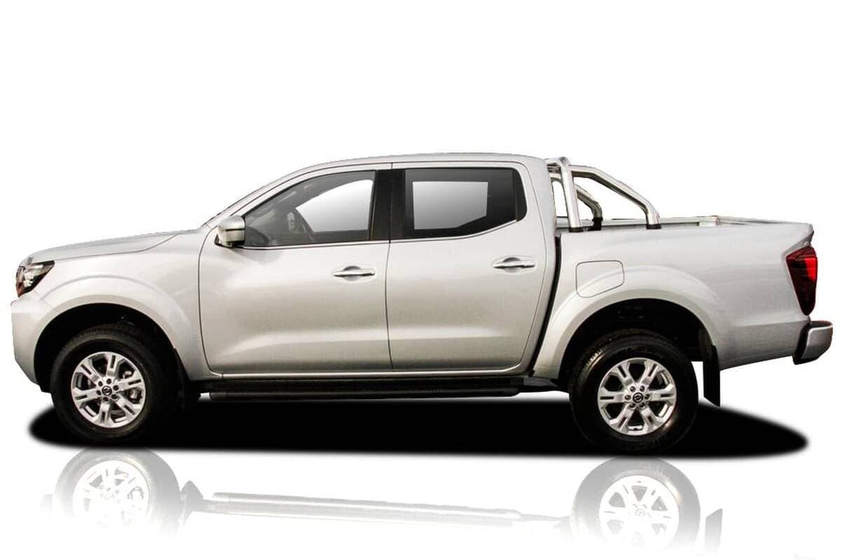 2025 Nissan Navara ST D23 Manual 4x4 MY24 Dual Cab image 4