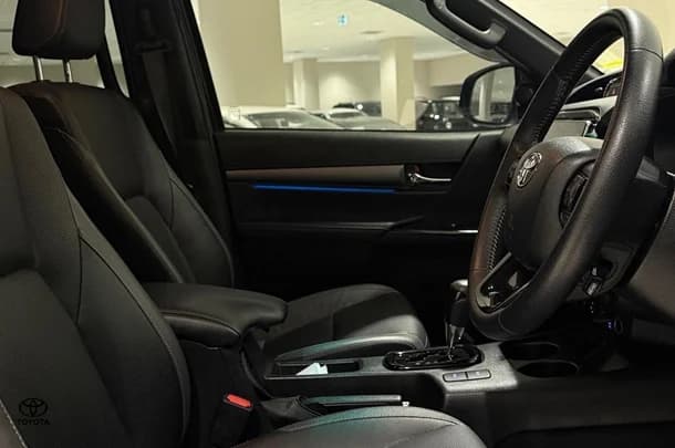2022 Toyota Hilux 4x4 Rugged X image 13