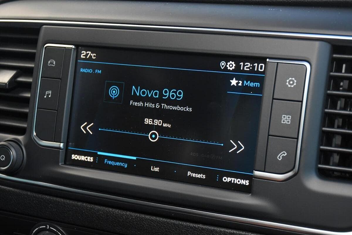 2024 Peugeot Expert Pro Long Auto image 12
