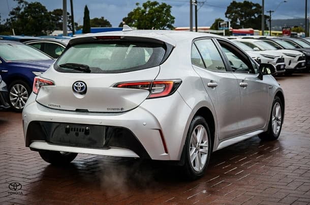 2020 Toyota Corolla Hatch Hybrid Ascent Sport image 7