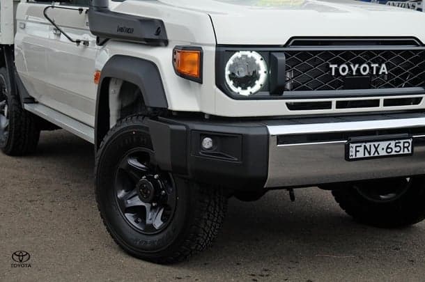 2025 Toyota LC MILITARY GXL image 5