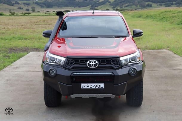 2018 Toyota Hilux 4x4 Rugged X image 10