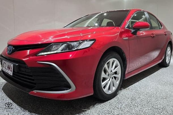 2023 Toyota Camry Hybrid Ascent image 5