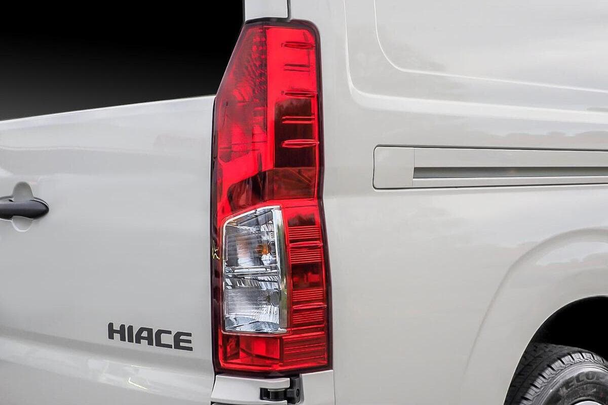 2025 Toyota Hiace LWB Auto image 9