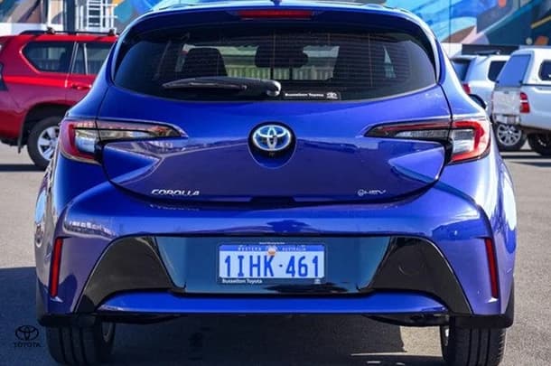 2024 Toyota Corolla Hatch Hybrid Ascent Sport image 5